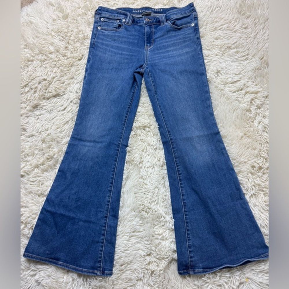 EUC American Eagle Dark Blue Stretch Lowrise Flare Jeans size 10 short